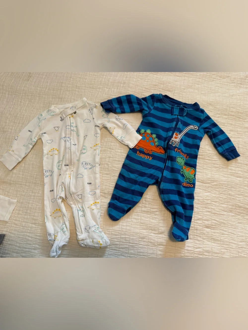 Large lot of 3 month baby clothes 11 pieces bodysuits footed pajamas T-shirts